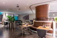 Premier Inn Abu Dhabi Airport Business Park的休息区