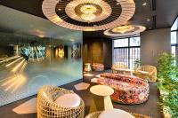 Daiwa Roynet Hotel KANAZAWA-MIYABI内部或周边的泳池