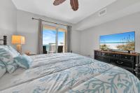 Ariel Dunes I Unit 1209 Gulf view客房内的一张或多张床位