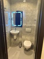 Hotelinn Oniru的一间浴室