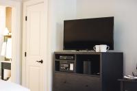 Hotel Hi-Ho - Contactless Check-In的厨房或小厨房