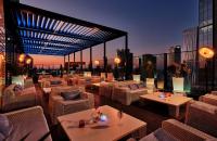 NYX Hotel Warsaw by Leonardo Hotels内部或周边的泳池