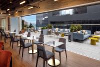 Hampton Inn by Hilton New York Times Square的休息区