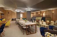 Hampton Inn by Hilton New York Times Square的休息区