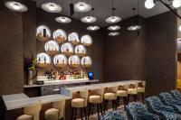Hampton Inn by Hilton New York Times Square酒廊或酒吧区