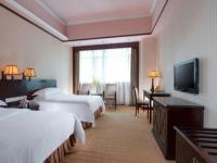 Vienna International Hotel Shenzhen North Station Branch客房内的一张或多张床位