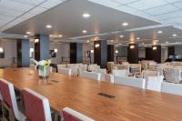 Crowne Plaza Indianapolis-Airport by IHG商务区和/或会议室