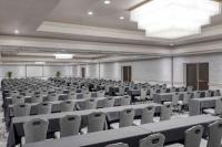 Crowne Plaza Indianapolis-Airport by IHG商务区和/或会议室