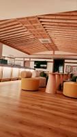 Hanok Hotel DAAM Seoul的电视和&#47;或娱乐中心