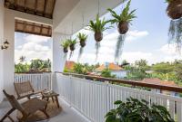The Kailas Ubud的阳台或露台
