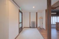 昭和レトロが息づく狐白庵客房内的一张或多张床位