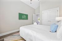 Pier View - Spacious Home Sleeps 8 - Pet Friendly客房内的一张或多张床位
