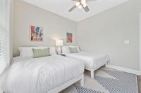 Pier View - Spacious Home Sleeps 8 - Pet Friendly客房内的一张或多张床位