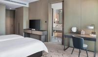 Address Creek Harbour客房内的一张或多张床位