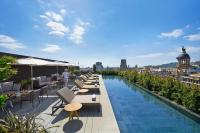 Mandarin Oriental, Barcelona内部或周边的泳池
