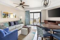 Hilton Grand Vacations Club Anderson Ocean Myrtle Beach的休息区