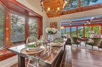 Family Chalet With Sauna, HotTub, Heavenly Views! Mins to Downtown!平面图