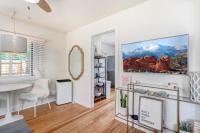 Vintage Tiny House CUTE 1BDRM Big Appeal平面图