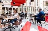 入住MEININGER Hotel Bordeaux Gare Saint-Jean的客人
