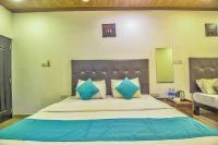 The Balaji inn Baga客房内的一张或多张床位