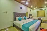 The Balaji inn Baga客房内的一张或多张床位