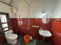 Dutch Square Hostel的一间浴室