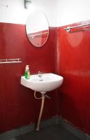 Dutch Square Hostel的一间浴室