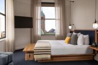 Emery Hotel, Autograph Collection客房内的一张或多张床位