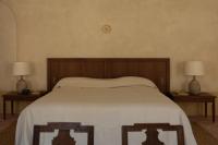 Hôtel du Couvent, a Luxury Collection Hotel, Nice客房内的一张或多张床位