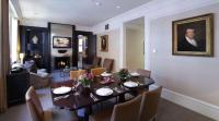 Fifteen Beacon Hotel的休息区