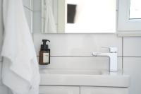 Eco Overnight Inn - Self Check-in的一间浴室