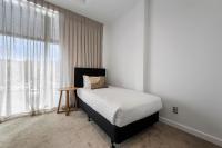 Southwark Hotel & Apartments客房内的一张或多张床位