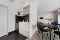 Southwark Hotel & Apartments的厨房或小厨房