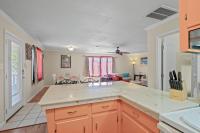 Domingos Beach Bungalow- Surfs Up平面图