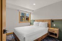Hotel Canoe and Suites客房内的一张或多张床位