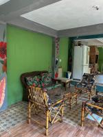 Hostel Morada do sol Paraty的休息区