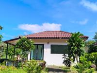 The Lodge at Koh Kood外面的花园