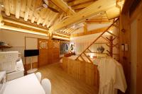 Hanok stay Mokhyang的电视和&#47;或娱乐中心