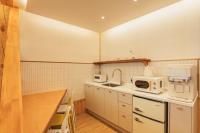 Hanok Stay Seowa的厨房或小厨房