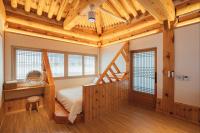 Hanok Stay Seowa客房内的一张或多张床位