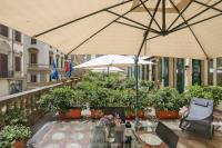 Next to the Duomo of Florence, Lorenzo, with Private Terrace外面的花园