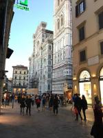 入住Next to the Duomo of Florence, Lorenzo, with Private Terrace的客人