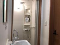 Ano House 女性専用Women's Guesthouse的一间浴室