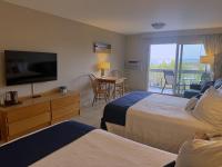Atlantic Eyrie Lodge客房内的一张或多张床位