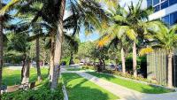 unixx seaview hotel外面的花园