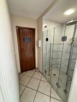 Flat Estaza Luxo Moema Ibirapuera com garagem piscina 202的一间浴室