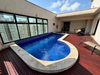 Flat Estaza Luxo Moema Ibirapuera com garagem piscina 202内部或周边的泳池