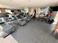 Flat Estaza Luxo Moema Ibirapuera com garagem piscina 202的健身中心和/或健身设施
