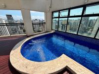 Flat Estaza Luxo Moema Ibirapuera com garagem piscina 202内部或周边的泳池