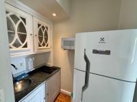 Flat Estaza Luxo Moema Ibirapuera com garagem piscina 202的厨房或小厨房